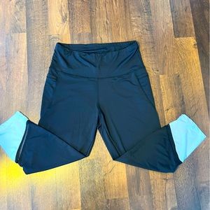 XL Daisy Fuentes black and white leggings